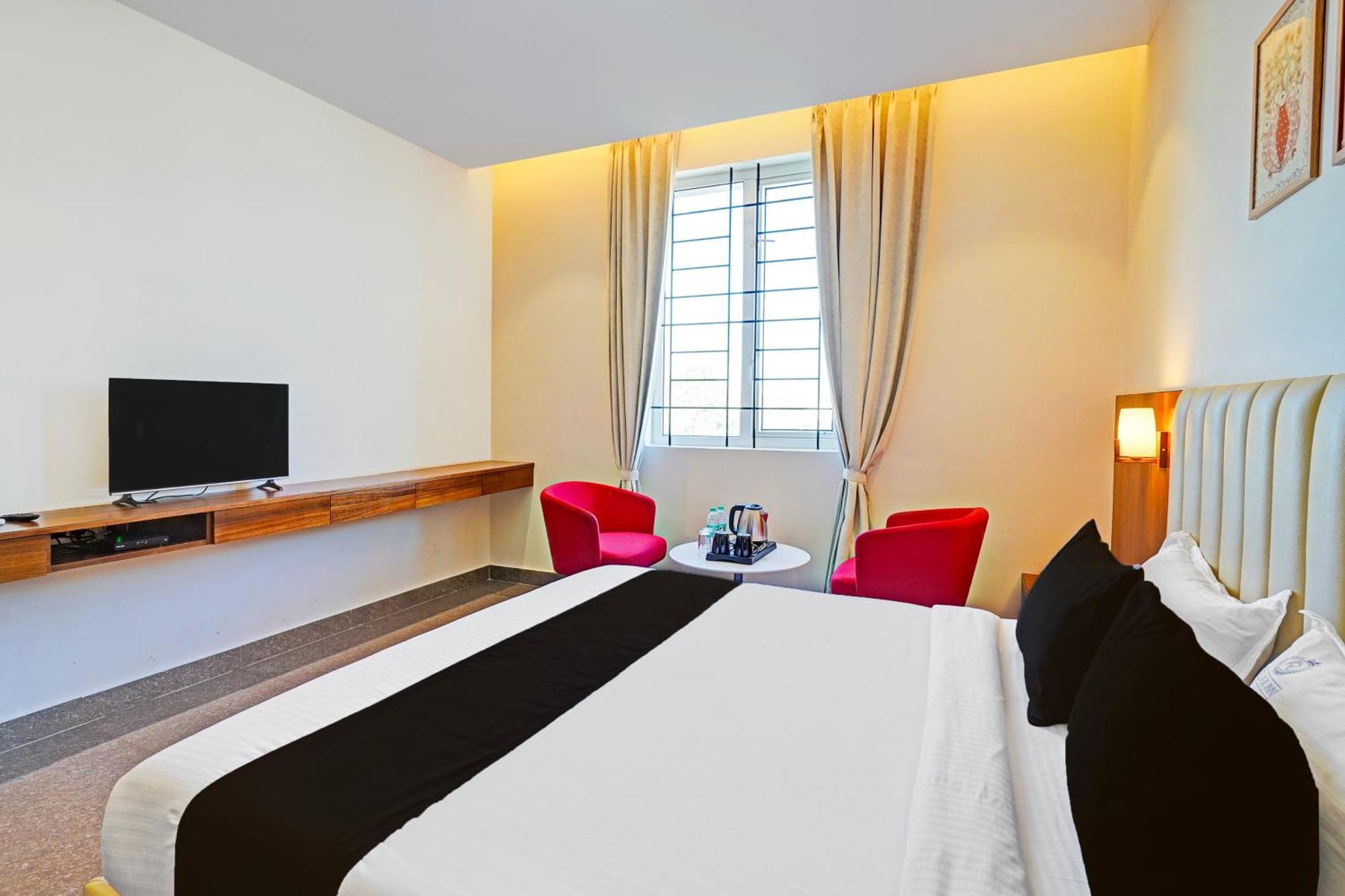 Super Townhouse Oak Electronic City Formerly Hotel Trubell Kammasandra Exterior foto