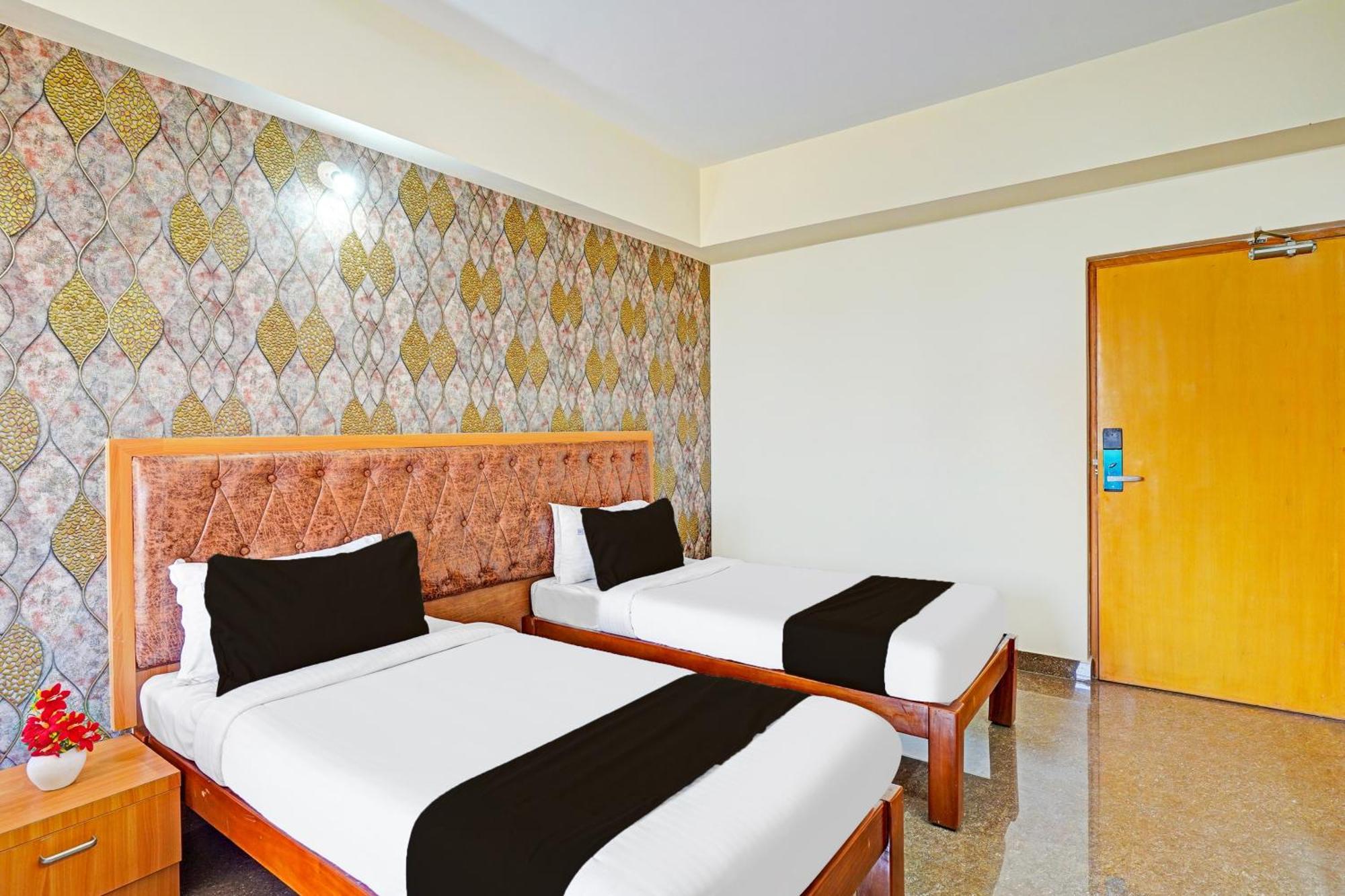 Super Townhouse Oak Electronic City Formerly Hotel Trubell Kammasandra Exterior foto