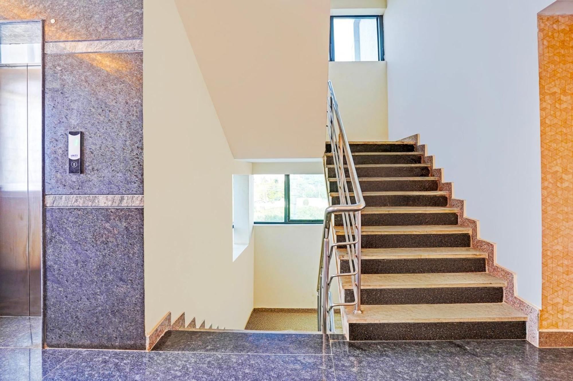 Super Townhouse Oak Electronic City Formerly Hotel Trubell Kammasandra Exterior foto