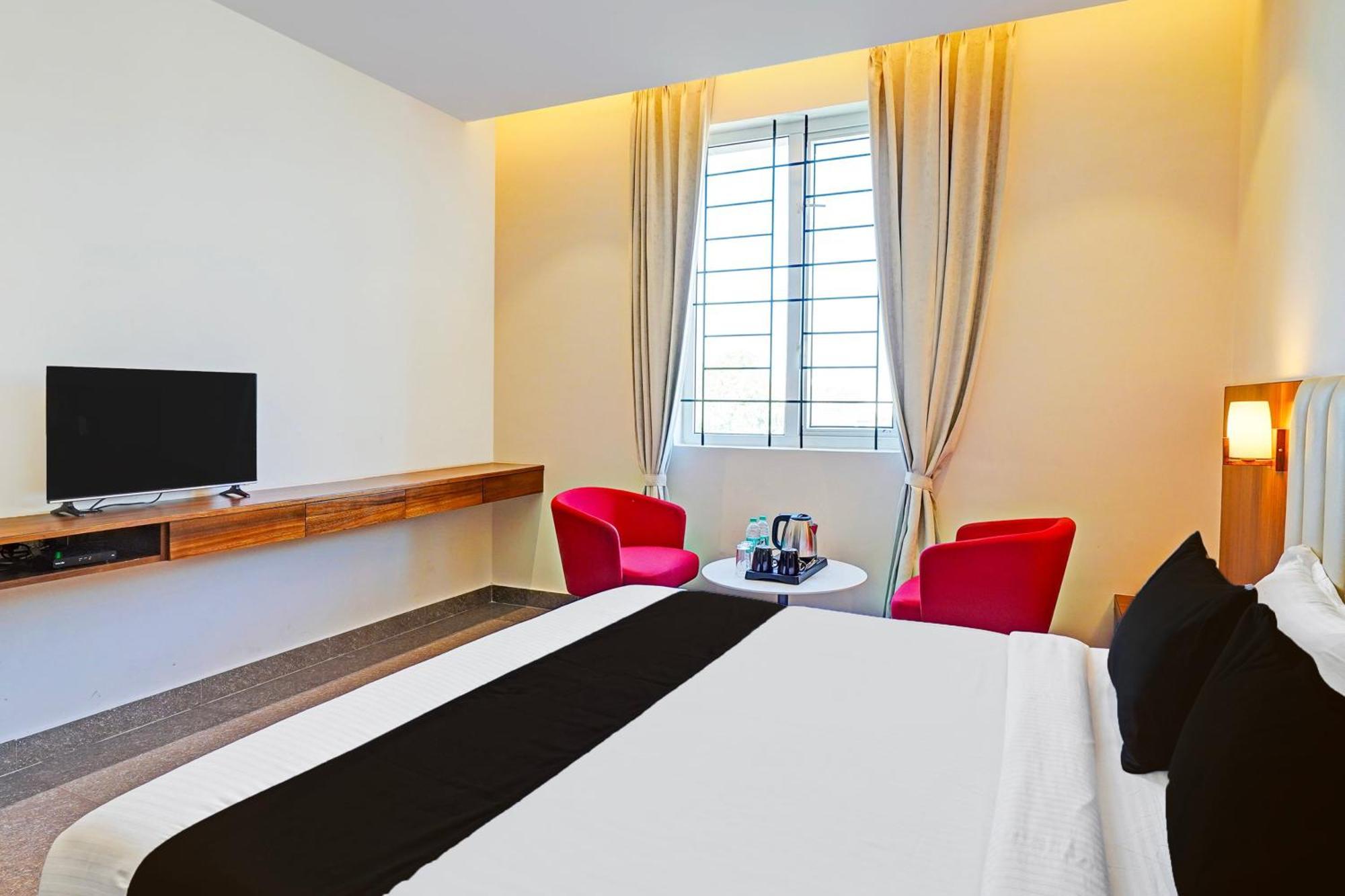Super Townhouse Oak Electronic City Formerly Hotel Trubell Kammasandra Exterior foto